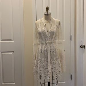 Boston Proper Embroidered Ivory Tunic NWT - Sm